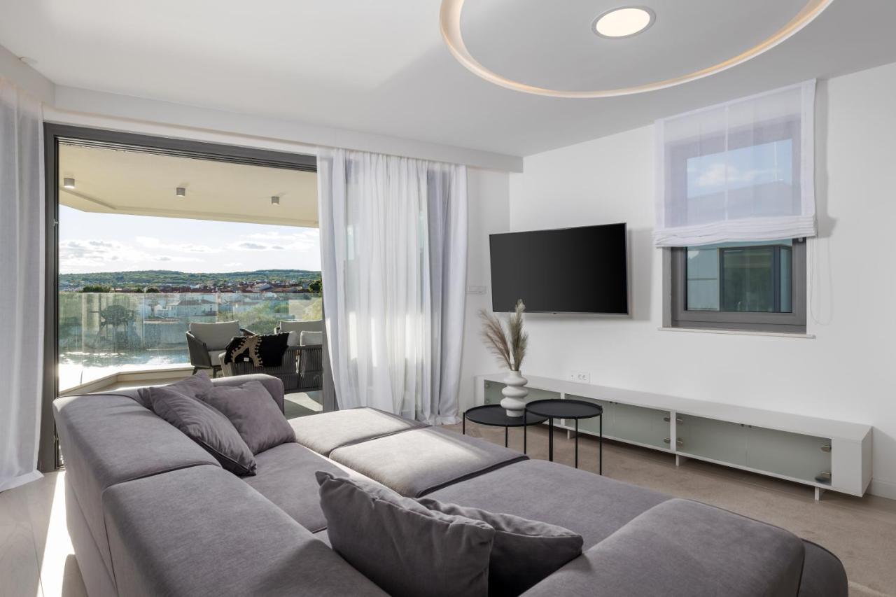 Hadrie Luxury Resort And Villas Krk Кърк Екстериор снимка
